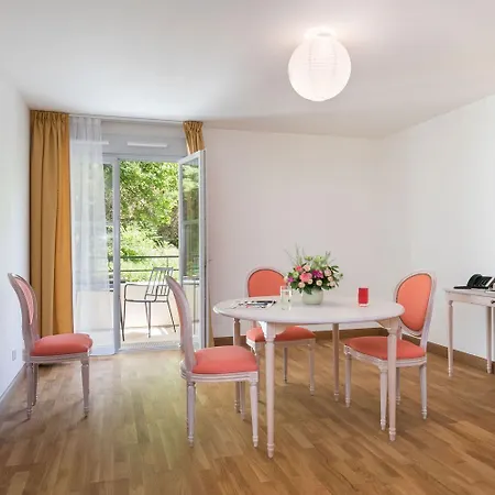 Medicis Les Petites Roches Ντιζόν