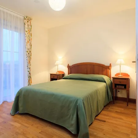 Medicis Les Petites Roches Hotel apartamentowy Dijon