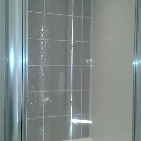 Medicis Les Petites Roches