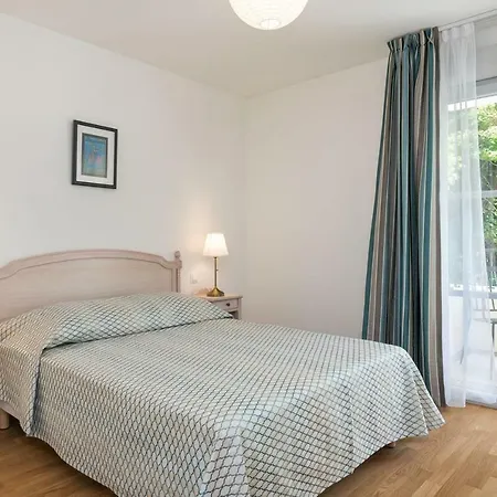 Medicis Les Petites Roches 3*