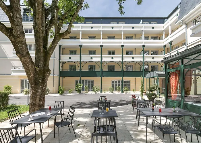 Aparthotel Medicis Les Petites Roches 3*