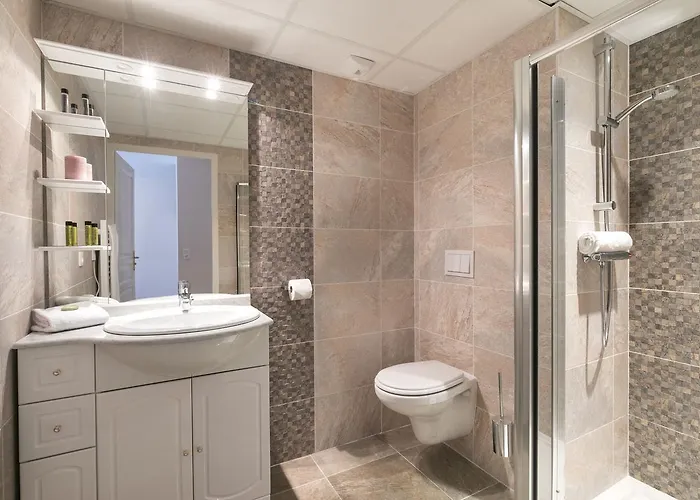 Medicis Les Petites Roches Aparthotel