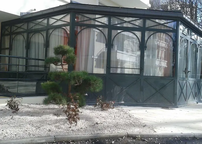 Médicis Les Petites Roches Appart hôtel Dijon