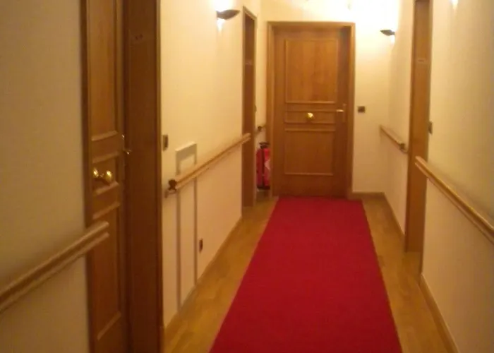 Médicis Les Petites Roches Dijon