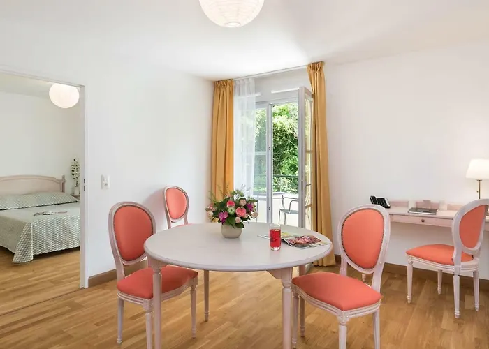 Médicis Les Petites Roches Dijon